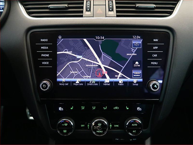 Škoda Octavia (2017) 2.0 TDI, 4X4, Automat, Kůže - fotka 17 z 20