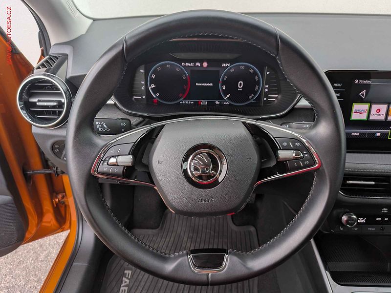 Škoda Fabia (2021) 1.0 TSi, 1.maj,ČR, LED, NAVI - fotka 15 z 20
