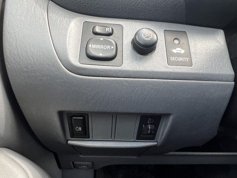 Toyota RAV4 (2001) - fotka 22 z 26