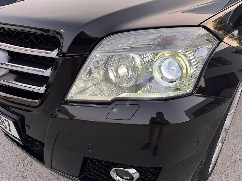 Mercedes-Benz GLK (2009) 220CDI 125Kw Rezervace - fotka 22 z 22