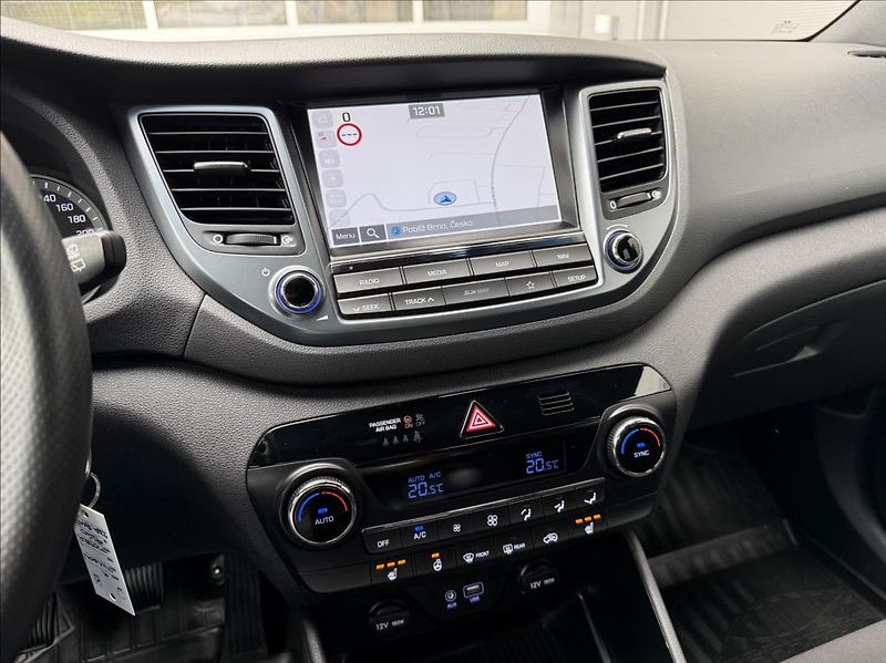 Hyundai Tucson 1,7 CRDi  Best of Czech GO! - fotka 16 z 28