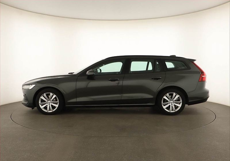 Volvo V60 (2020) D3 2.0, Kůže, Navi, Tempomat - fotka 3 z 16
