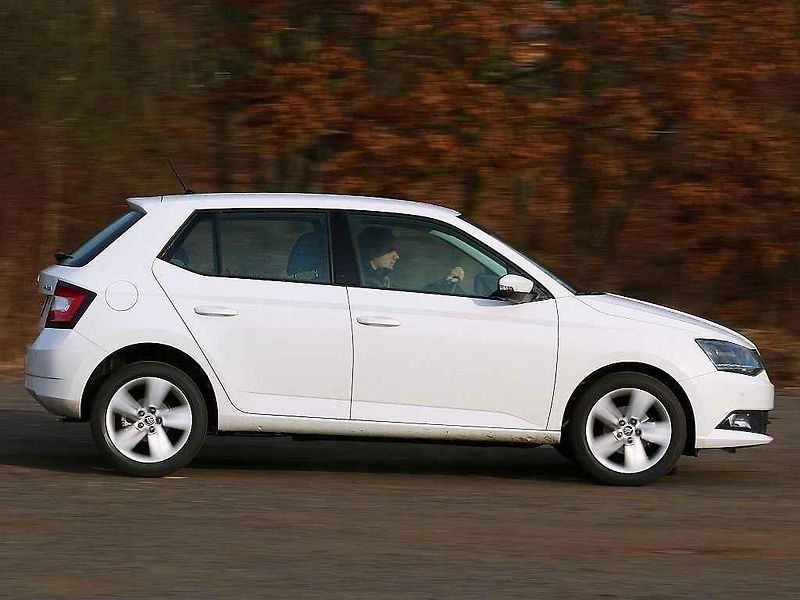 Škoda Fabia a Hyundai i20 (zleva).