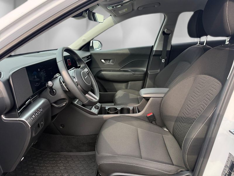 Hyundai Kona (2025) 1,6 T-GDi 102 kW SMART DCT - fotka 13 z 24