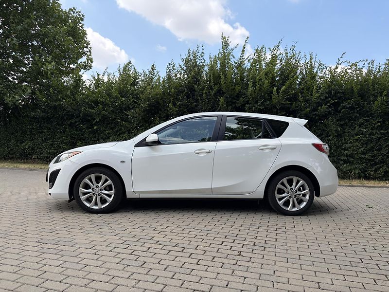 Mazda 3 1.6 90th Anniversary - fotka 4 z 27