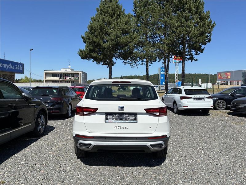 Seat Ateca 2,0 TDI 4X4 TAŽNÉ KAMERA - fotka 5 z 39