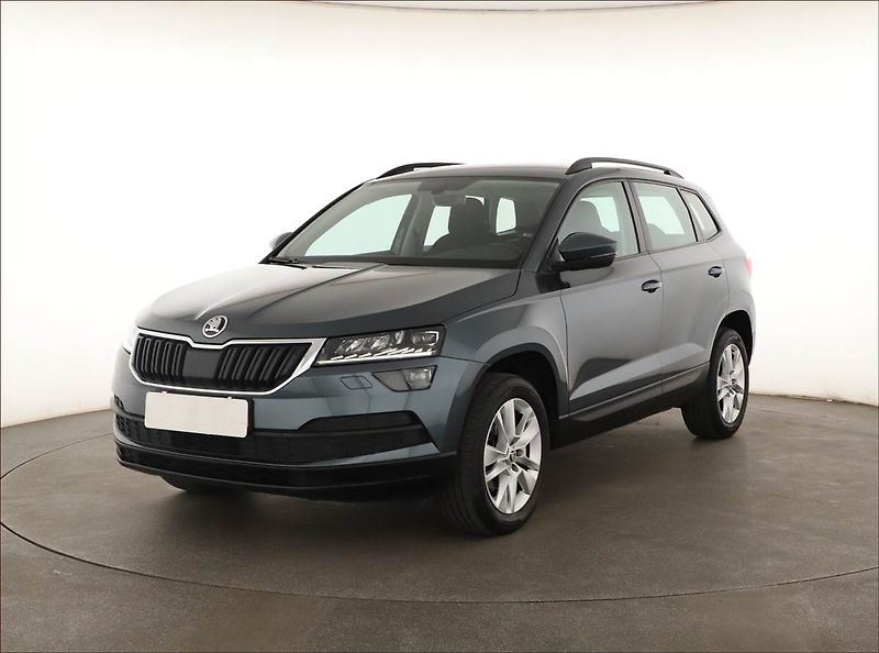 Škoda Karoq (2020) 1.6 TDI, Automat, Navi - fotka 2 z 21