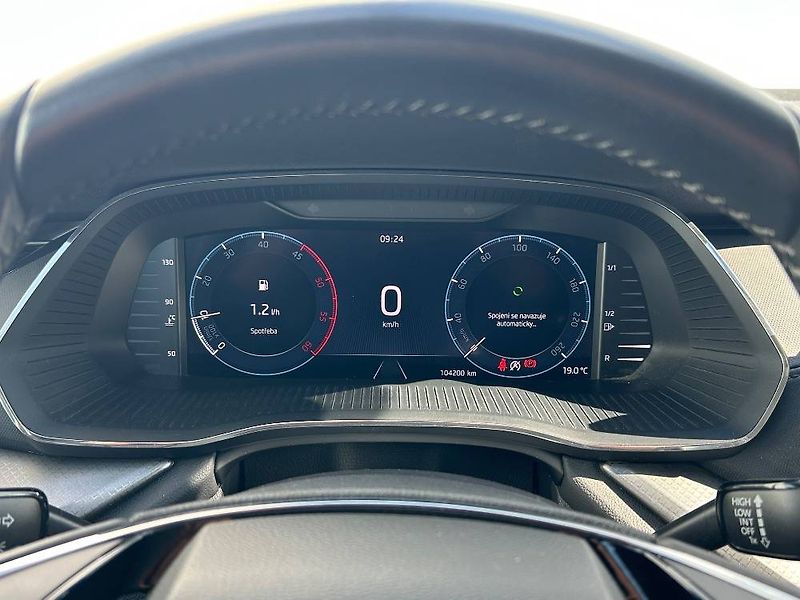 Škoda Octavia Ambition 6MP 2,0TDI - fotka 12 z 23