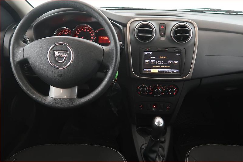 Dacia Sandero (2013) 1.2 16V, nová STK, zamluveno - fotka 7 z 13