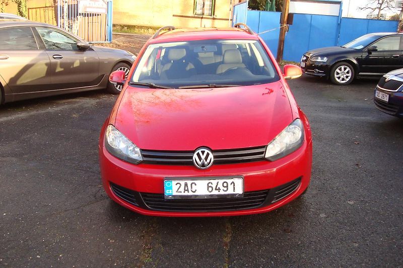 Volkswagen Golf (2011) VI.1.6TDi,ČR,S.kn1.MajSTK 8/27 - fotka 2 z 67