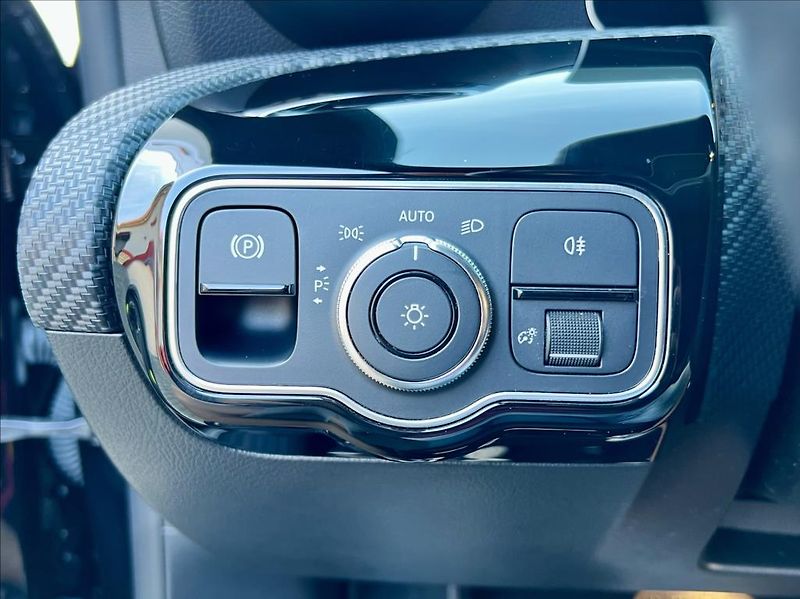 Mercedes-Benz CLA 180d SB LED NAVI  záruka - fotka 46 z 53