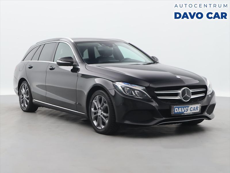 Mercedes-Benz Třídy C 1,6 BlueTec 100kW - fotka 1 z 36