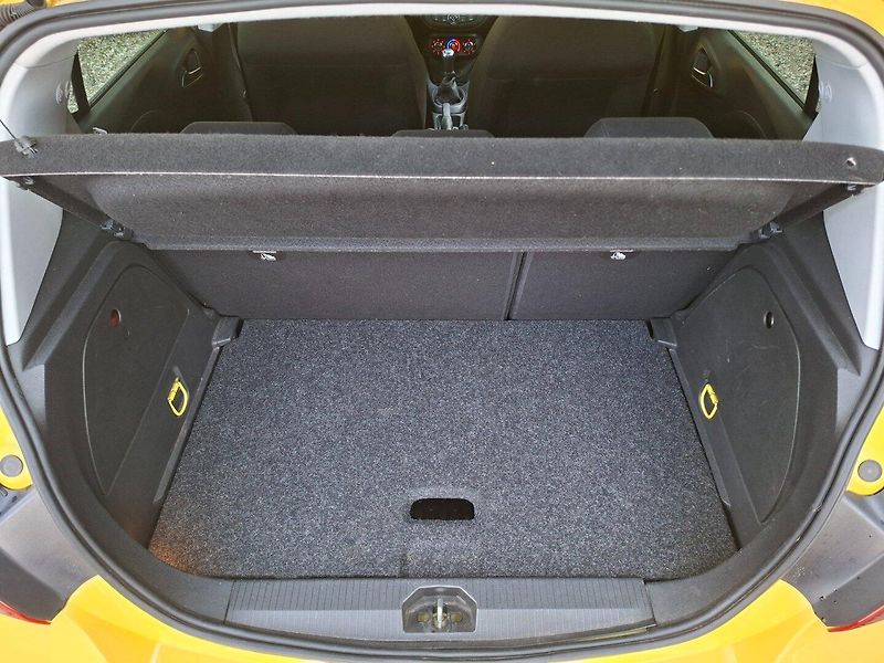 Opel Corsa (2015) 1.4i 55kW -NOVÉ V ČR-VÝBAVA - fotka 19 z 21