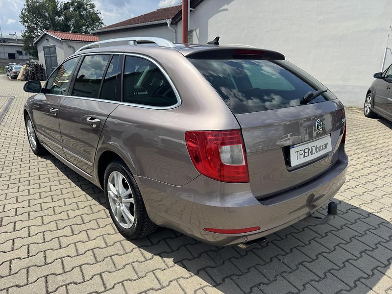 Škoda Superb 2,0TDi 4x4 KOMBI - fotka 5 z 24