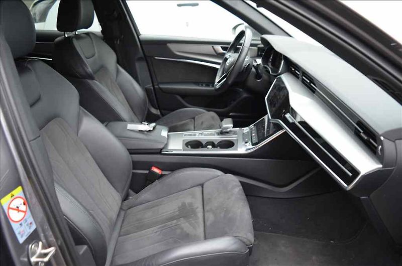 Audi A6 (2019) AVANT 40TDI AT - fotka 16 z 18