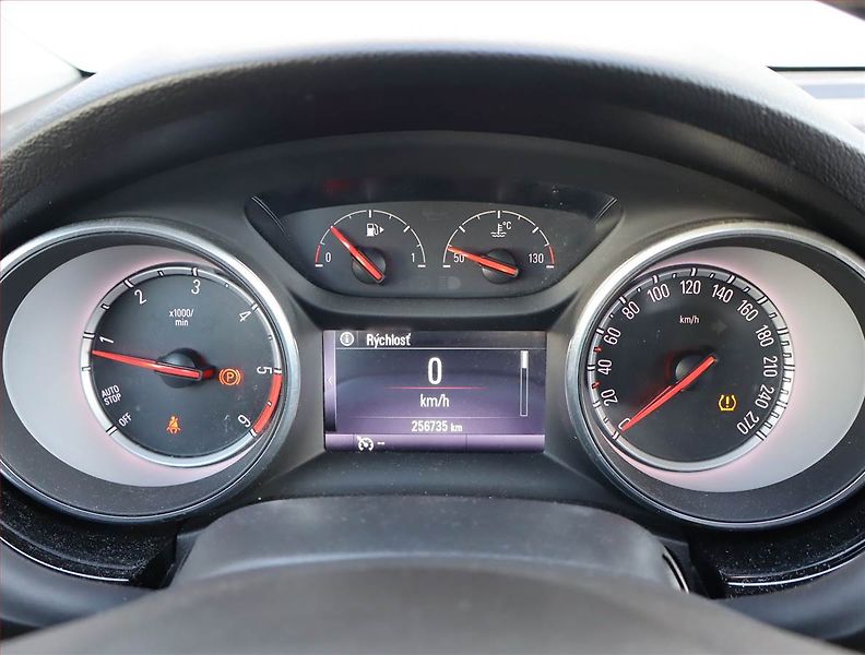 Opel Astra (2016) 1.6 CDTI, Navi, Tempomat - fotka 11 z 15