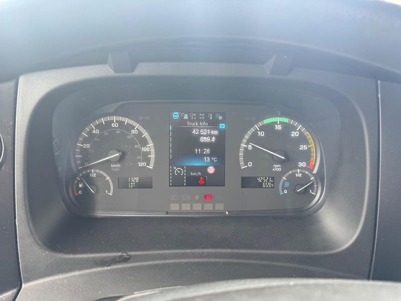 Iveco S-WAY (2021) shrnovačka EURO 6 - fotka 13 z 13