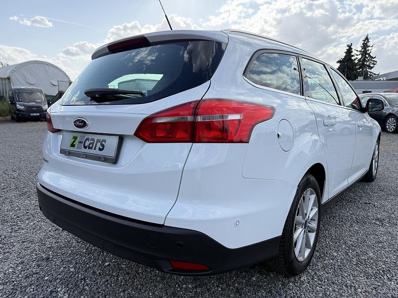 Ford Focus 1.5TDCi 88kW ČR - fotka 5 z 18