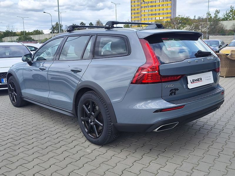 Volvo V60 B4 2.0/145kW 1.majitel 4x4 - fotka 7 z 36