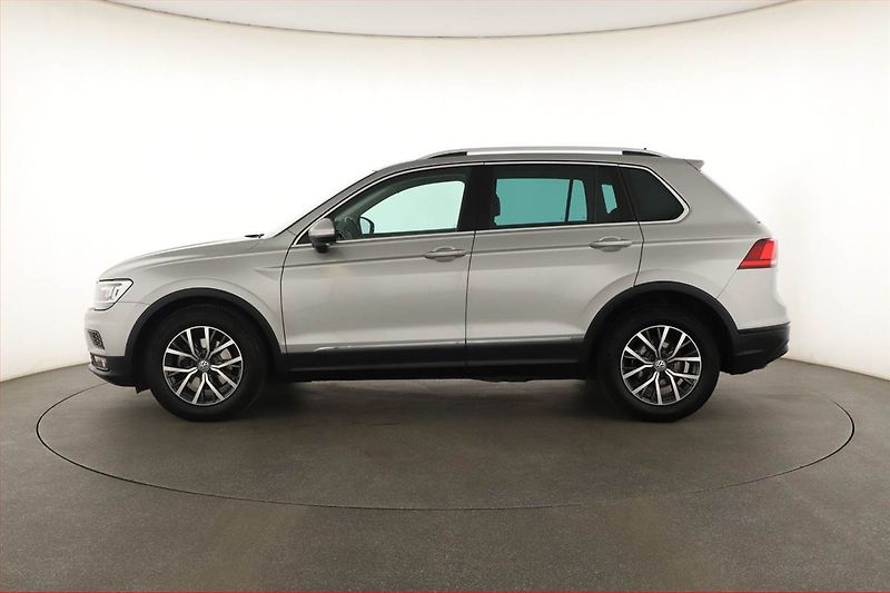Volkswagen Tiguan (2018) 1.4 TSI, ČR,1.maj, Tempomat - fotka 3 z 20