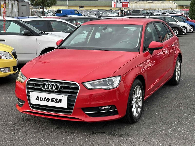 Audi A3 (2015) 1.2TFSi, 2.maj,ČR, autoAC - fotka 3 z 15