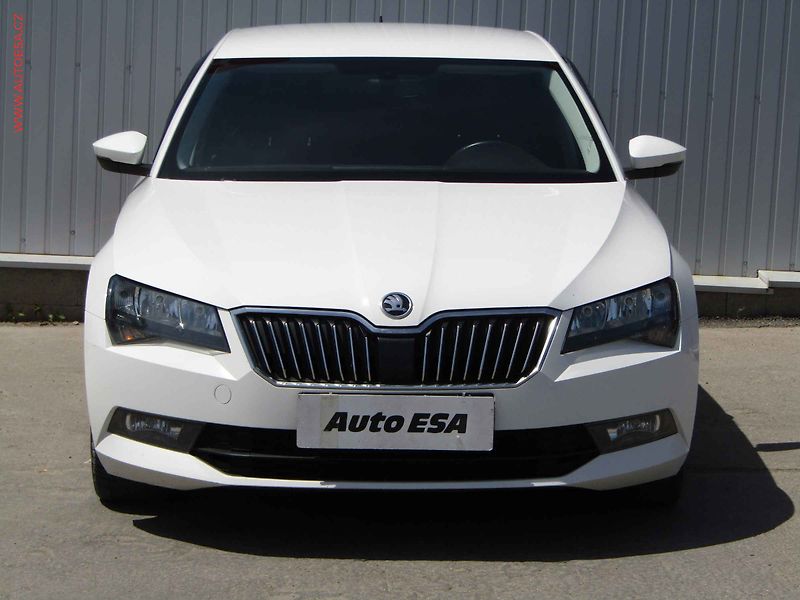 Škoda Superb (2019) 2.0TDi, ČR, Active - fotka 2 z 19