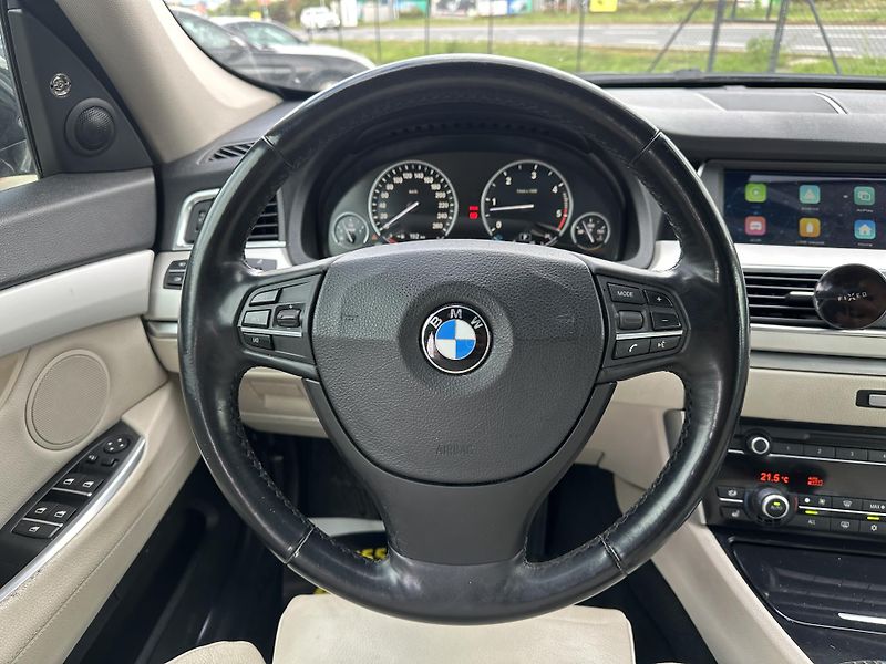 BMW Řada 5 (2009) BMW 530D GT 2009 - fotka 15 z 17