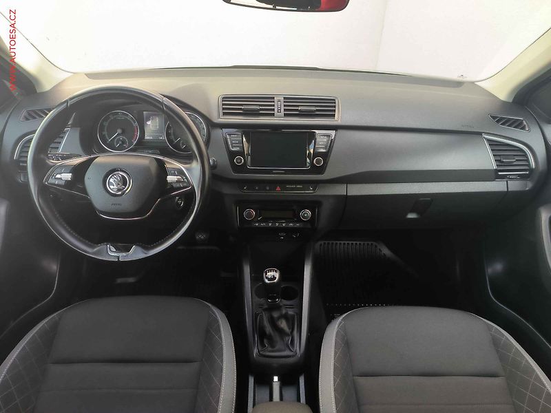 Škoda Fabia (2022) 1.0 TSi, 1.maj,ČR, Ambition - fotka 8 z 23