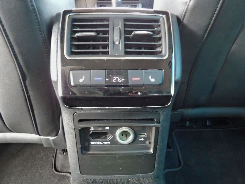 Škoda Superb 2.0TDI Style ČR Canton ACC Kam - fotka 12 z 36