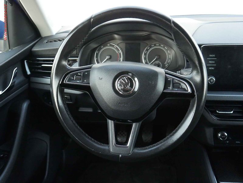 Škoda Kamiq (2020) 1.0 TSi, Ambition, LED - fotka 14 z 16