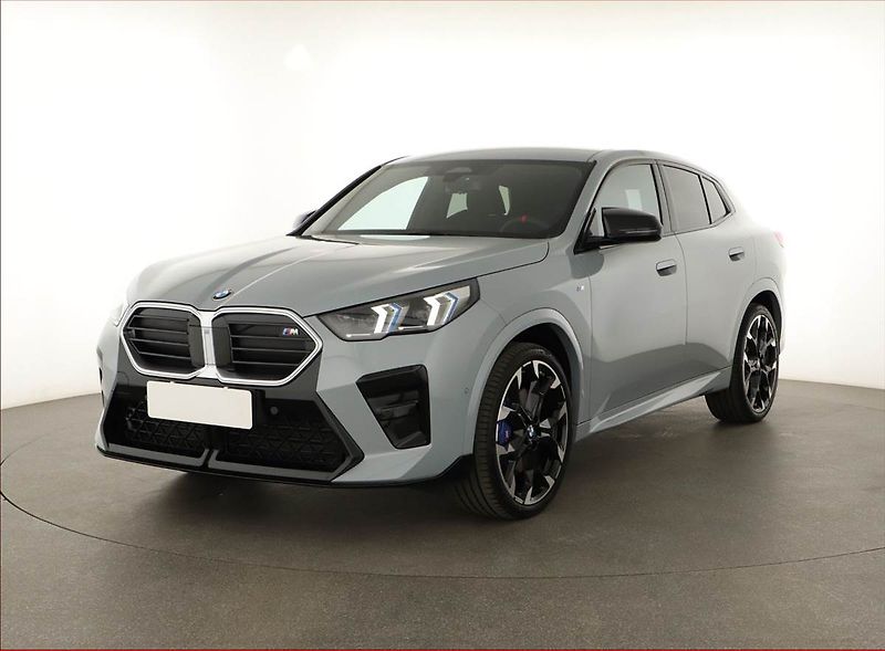BMW X2 (2025) M35i - fotka 2 z 24