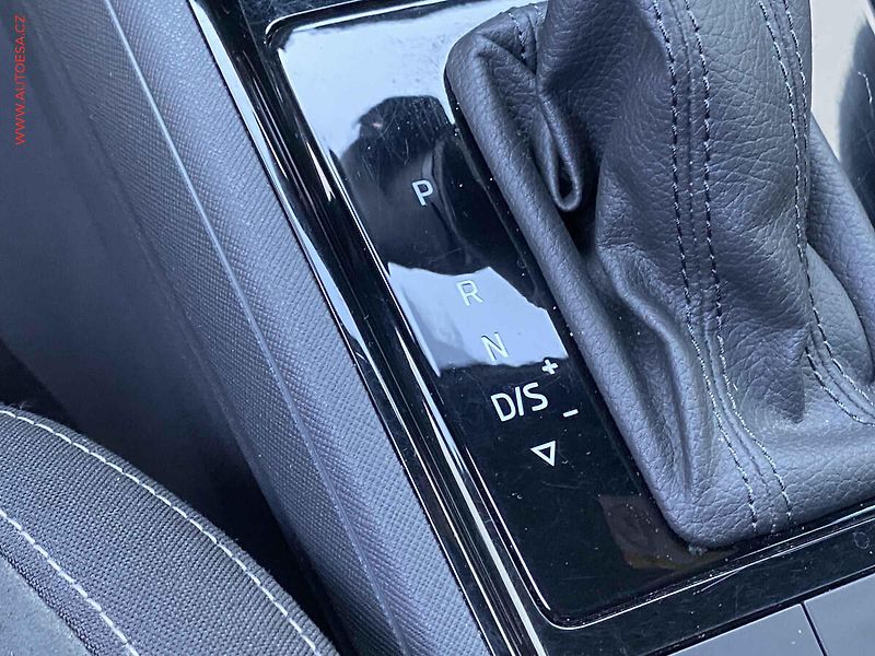Škoda Scala (2020) 1.5 TSi, Style, DSG, kamera - fotka 14 z 19