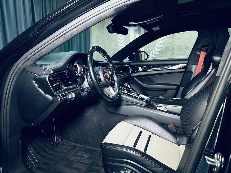 Porsche Panamera (2019) PANAMERA*TURBO*PANO*360* - fotka 15 z 37