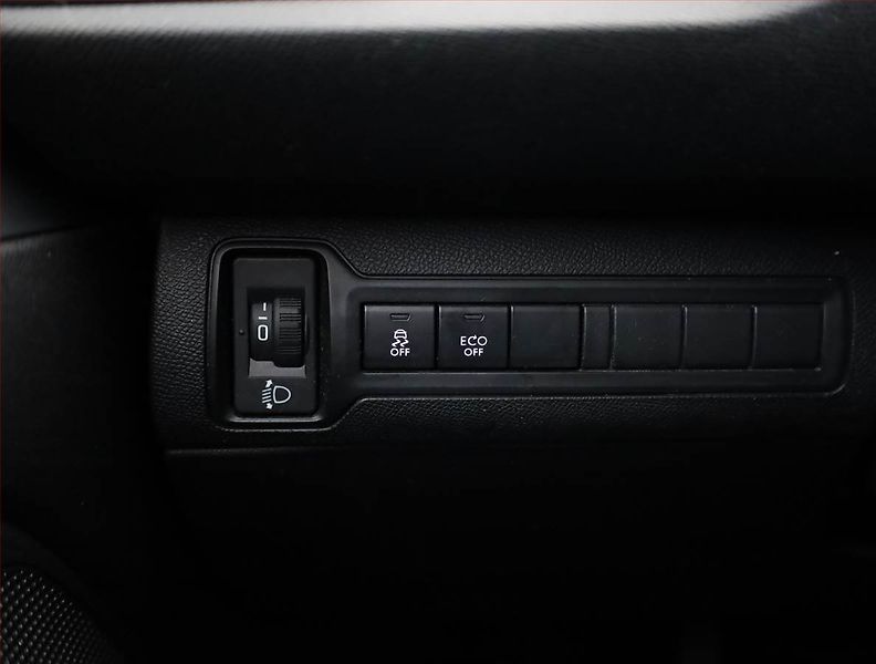 Peugeot 308 (2017) 1.6 BlueHDi, Tempomat - fotka 17 z 19