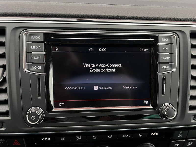 Volkswagen Multivan 2.0TDI DSG 4x4 7-Míst HIGH DPH - fotka 12 z 18