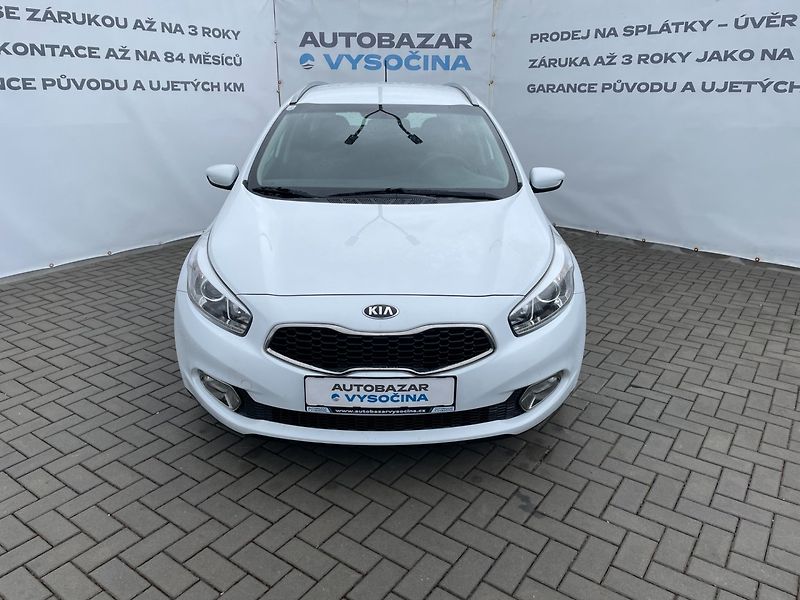 Kia Ceed (2014) SW 1.4CRDi Climatronic! Navi! - fotka 2 z 21