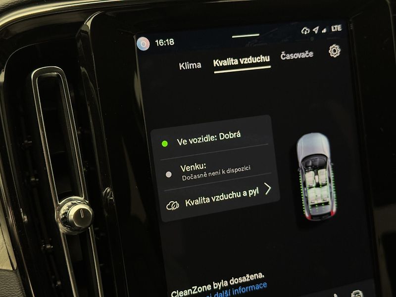 Volvo XC40 B4 DARK PLUS AUT CZ 1.maj - fotka 36 z 46