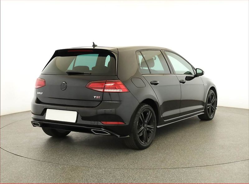 Volkswagen Golf (2017) R-Line 1.4 TSI, Automat - fotka 5 z 18