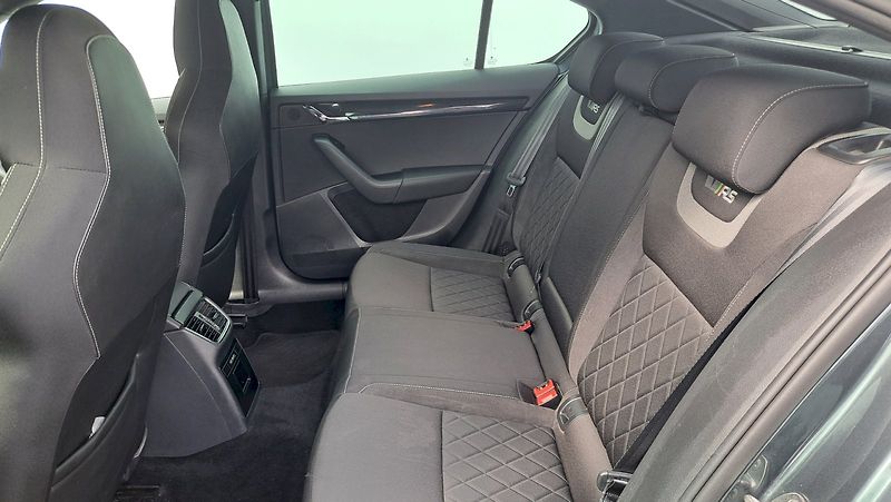 Škoda Octavia (2018) RS 2,0 TDI 135 kW - fotka 13 z 22
