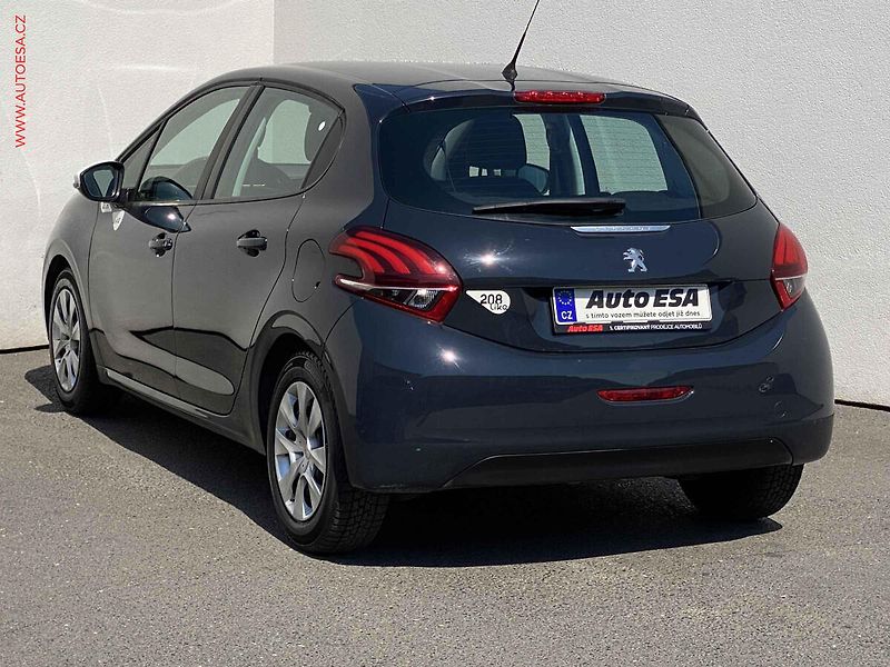 Peugeot 208 (2018) 1.2 PT, AC, tempo - fotka 6 z 15