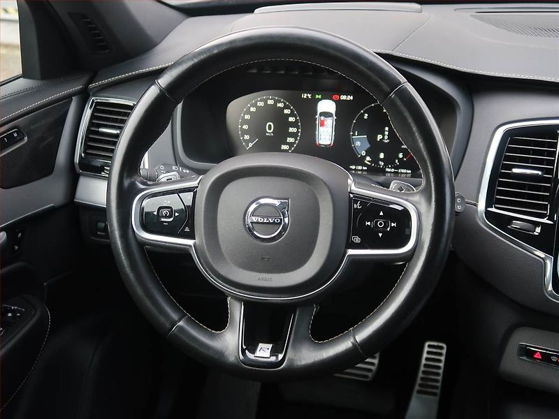 Volvo XC90 (2019) D5 AWD - fotka 17 z 31