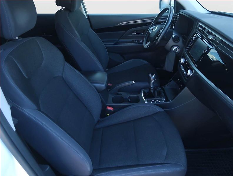 SsangYong Korando (2021) 1.5 T-GDI, Serv.kniha - fotka 9 z 17