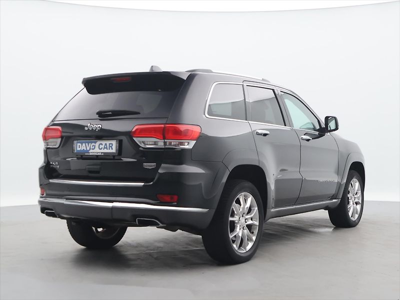 Jeep Grand Cherokee 3,0 CRDI 184kW 4x4 Summit - fotka 7 z 32