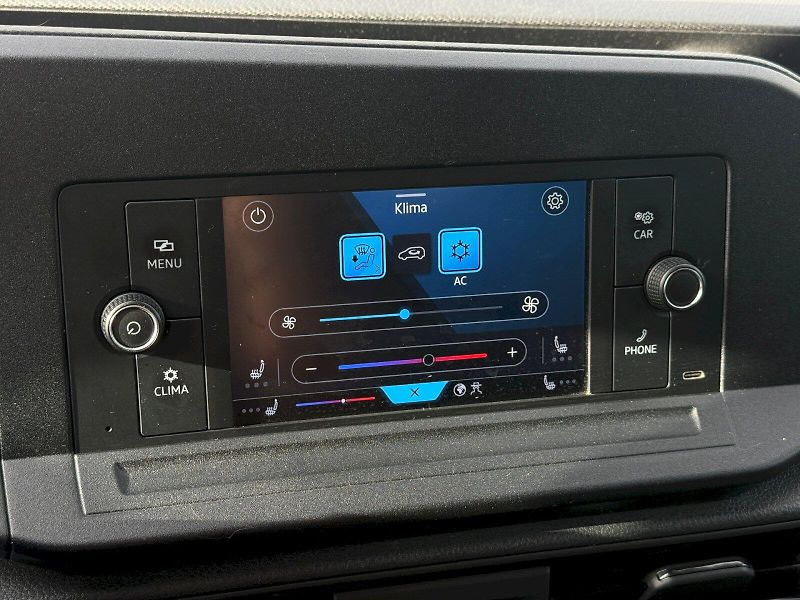Volkswagen Caddy (2021) 1.5 TSi 84 kW - fotka 16 z 20