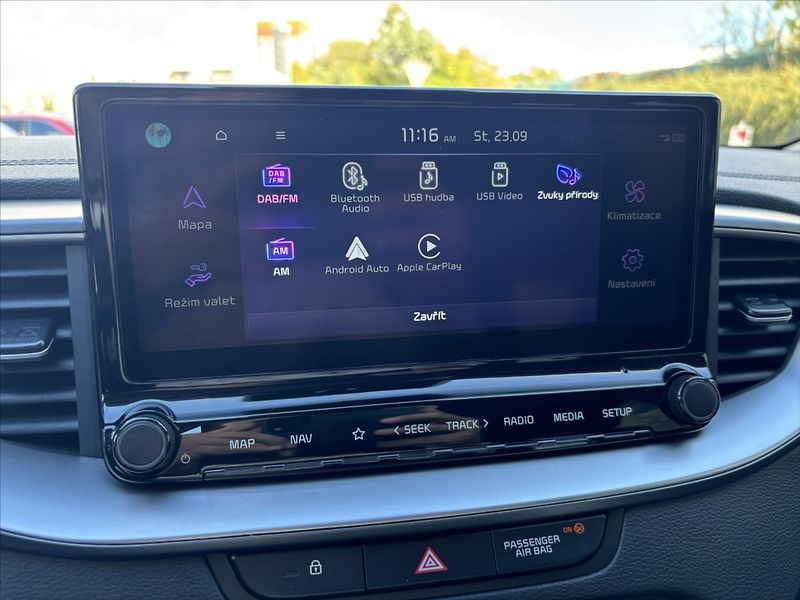 Kia Ceed 1,5 TGDi TOP ZÁRUKA TOP STAV - fotka 23 z 42