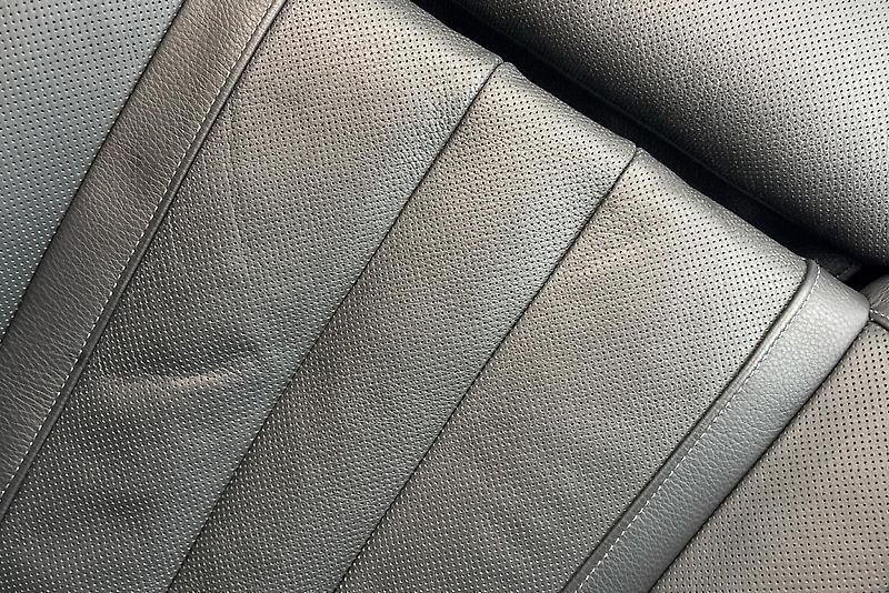 BMW Řada 5 530d xDrive - fotka 12 z 17