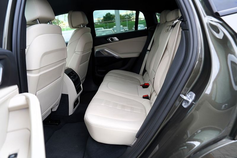 BMW X6 30d xDrive/Mpaket/DPH/1.maj. - fotka 32 z 47