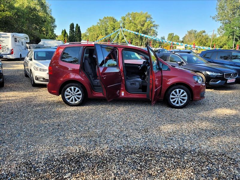 Volkswagen Touran 2,0 Rezervace!,dsg,Highline,ků - fotka 18 z 44