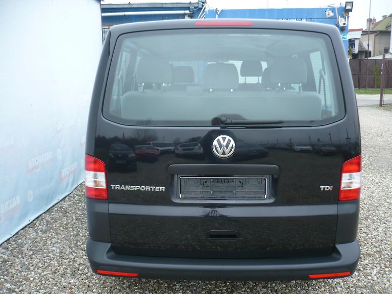 Volkswagen Transporter 2.0TDI 103Kw 8Míst - fotka 9 z 27