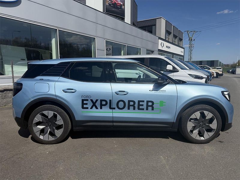 Ford Explorer Premium, SUV, 77 kWh prodlouže - fotka 2 z 22